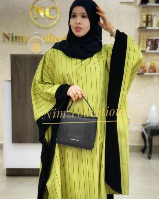 Lime-Poncho-and-inner